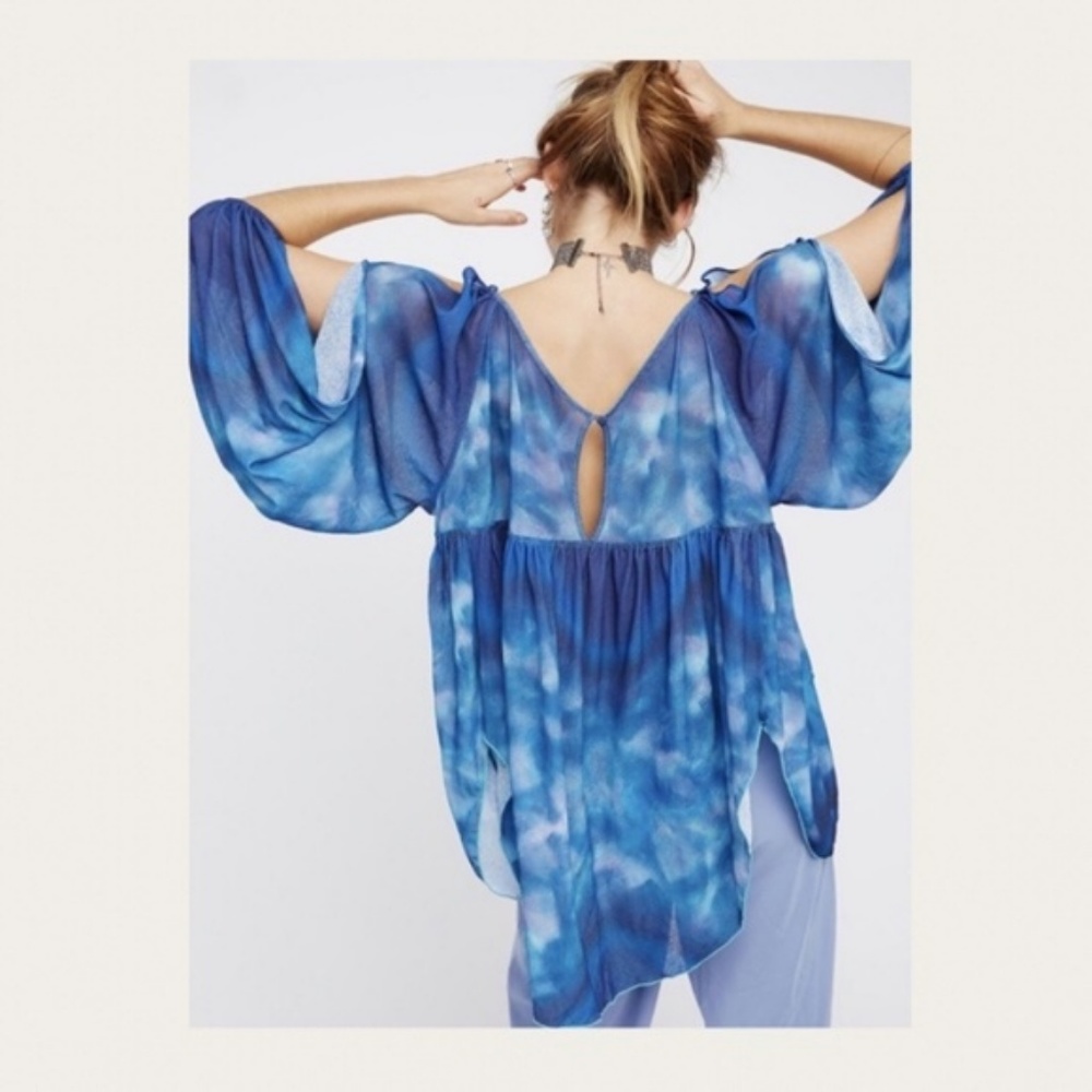 FP Draped Watercolor Open Sleeve Tunic Shirttail
